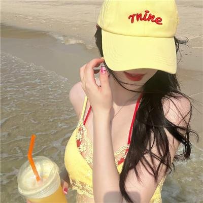 纯真小镇的夫人